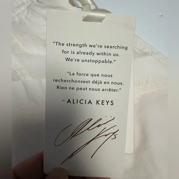 NWT Athleta+Alicia Keyes off White gauze Cargo Pants with and Elastic Cuffs 8